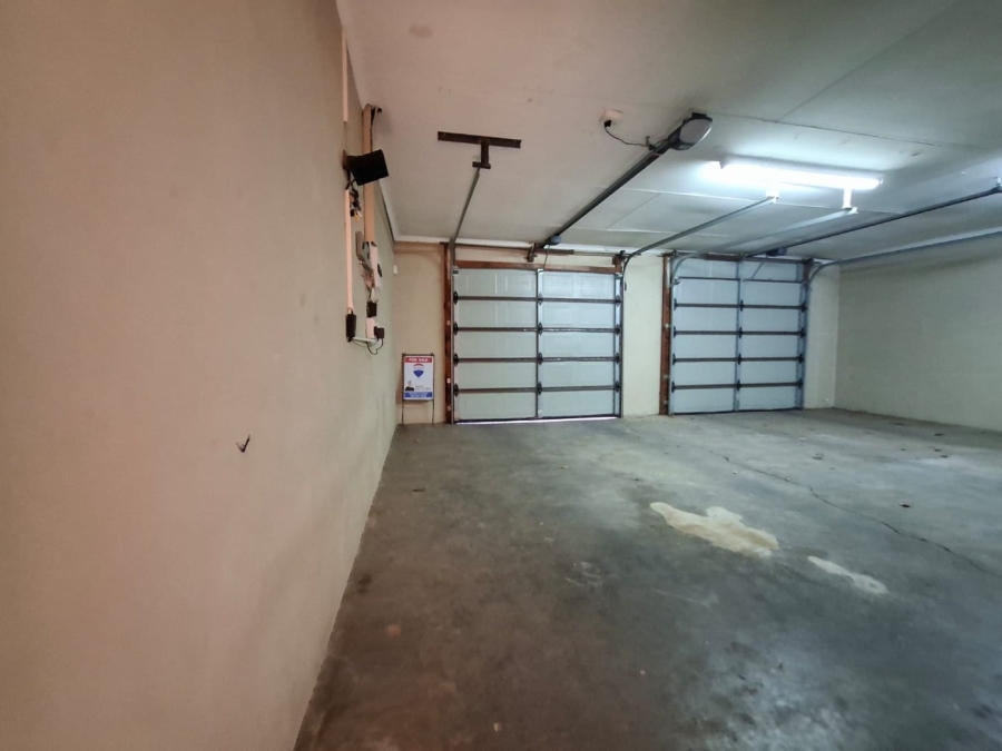 4 Bedroom Property for Sale in Safari Gardens North West